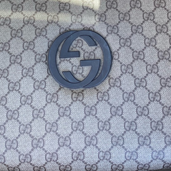 Gucci small rolling carry on size 20. - Picture 5 of 14